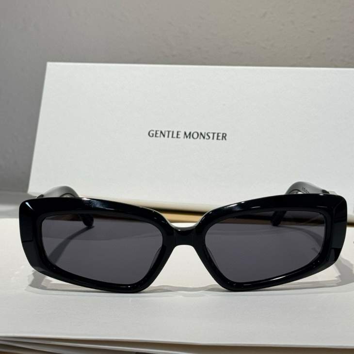 Picture of Gentle Monster Sunglasses _SKUfw68372212fw